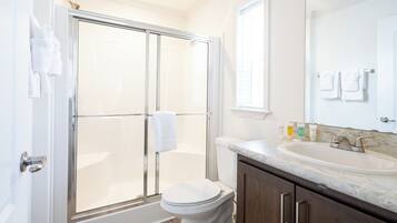Family Mobile Home, 3 Bedrooms, Non Smoking, Pets allowed | Bathroom