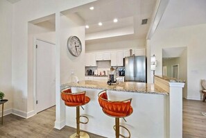 Interior - Lagoon to golf views with refreshing ocean breezes, walk to the beach. (Sawgrass)