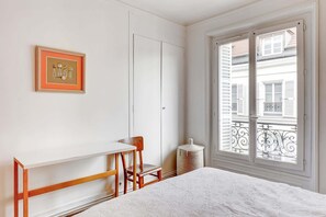 1 bedroom, iron/ironing board, travel cot, WiFi