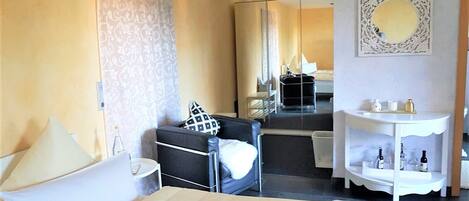 1 habitación, wifi y ropa de cama