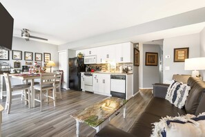 Appart'hôtel, 1 grand lit et 1 canapé-lit, patio, vue golf (Fisherman's Lure) | Intérieur