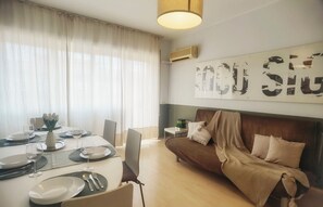 Dining - Spacious 110㎡ Apartment •  Vatican Garden View - 8 min walk to the Vatican City (Roma)