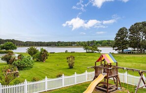Property grounds - Beautiful Home in Ocean Pines with Water Access for SUP's and Canoes (Ocean Pines)
