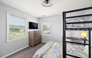 Iron/ironing board, free WiFi, bed sheets