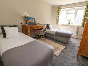 2 室のベッドルーム、客室ごとに異なる装飾、客室ごとに異なるインテリア、WiFi (無料)