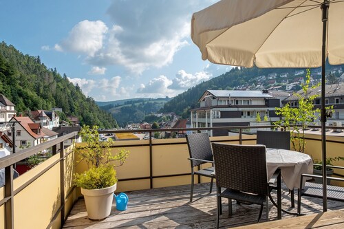 Apartment 'Reinhardt' with Private Terrace and Wi-Fi