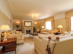 Living area - Laithe House (Burnley)