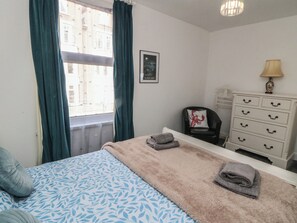 2 bedrooms, individually decorated, individually furnished, free WiFi