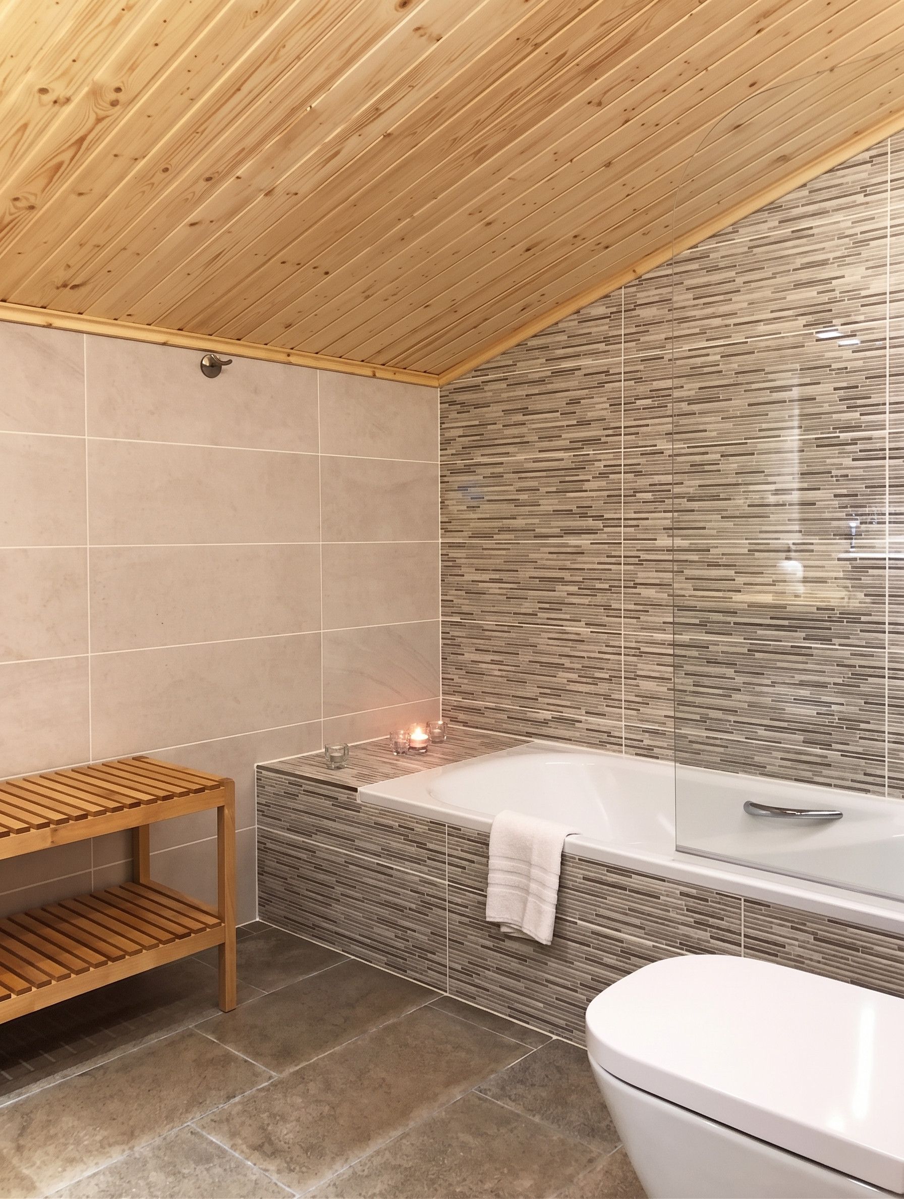 Bath tub