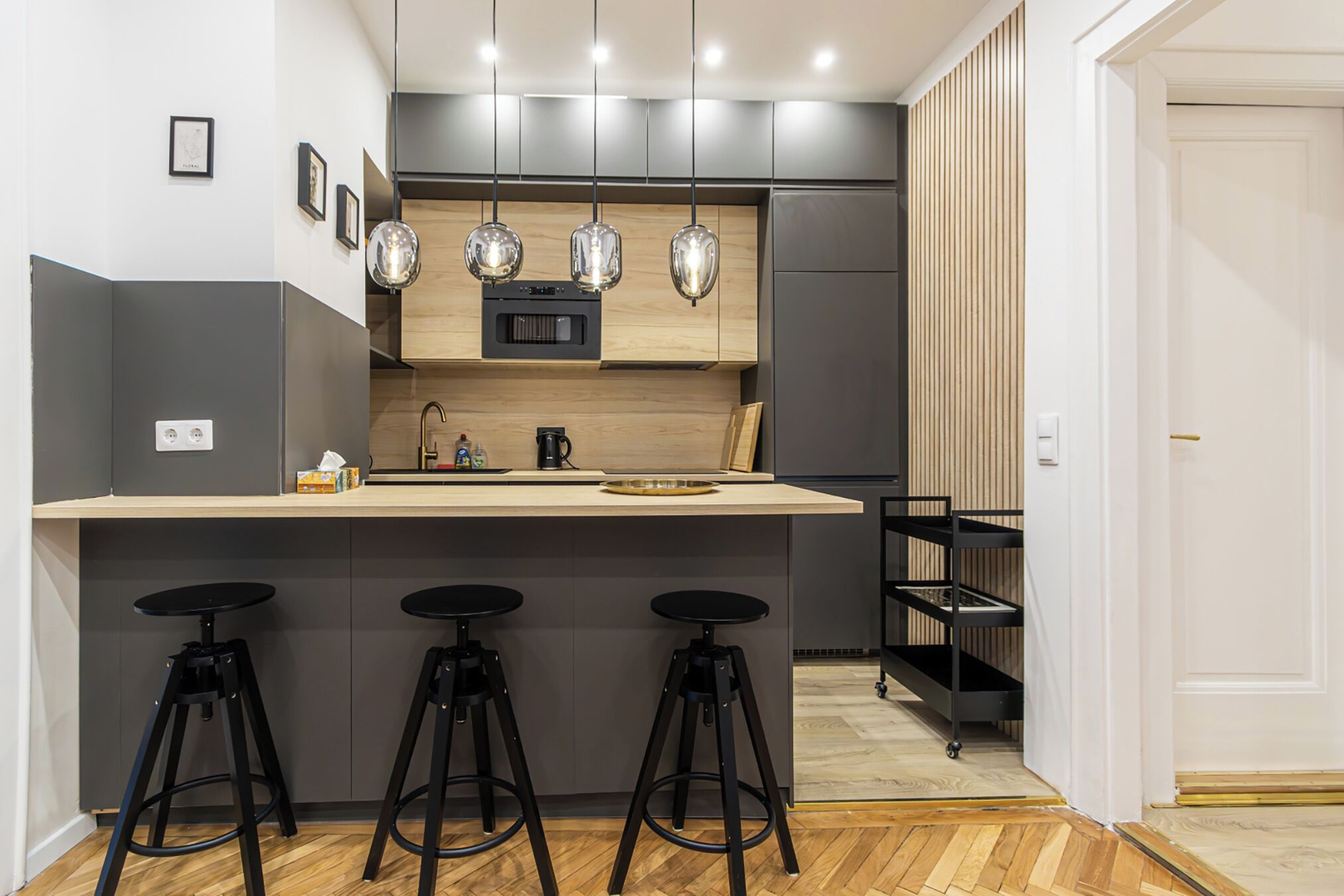 Mikrowelle, Ofen, Herdplatte, Geschirrspüler