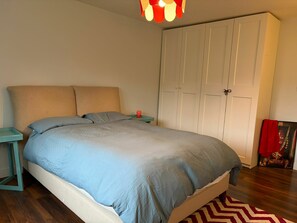 2 Schlafzimmer, Bügeleisen/Bügelbrett, Internetzugang, Bettwäsche