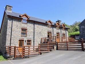 Cottage | Exterior - Gwernffridd (Llanbrynmair)