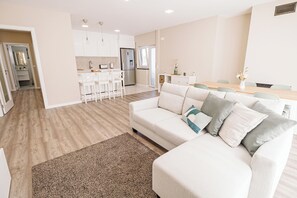 TV - House - Foros de Amora (Amora)