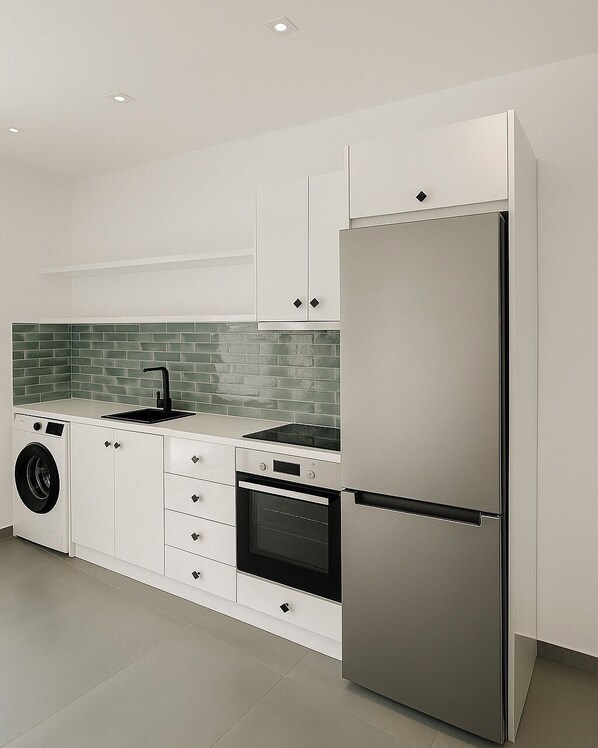 Apartment with Balcony | Private kitchen | Fridge, microwave, oven, stovetop