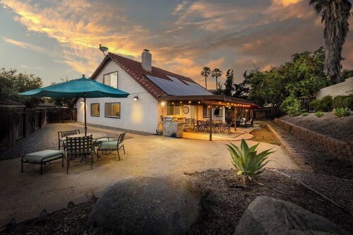 5 Bedroom Home With Firepit