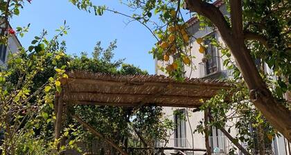 Annygiò House - De Vivo Realty