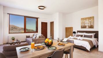 Deluxe Villa, Mountain View, Mountainside | Individually decorated, individually furnished, soundproofing