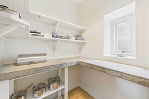 Interior - Host & Stay | Bell Cottage (Kirknewton)