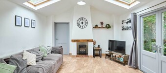 Host & Stay | Kestrel Cottage
