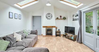 Host & Stay | Kestrel Cottage