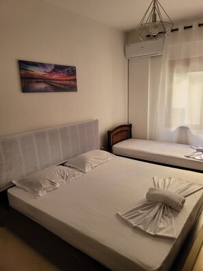 1 bedroom, WiFi, bed sheets