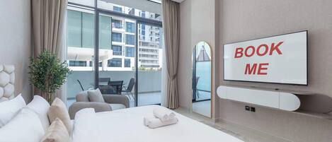 1 soverom, skrivebord, strykejern/-brett og wi-fi