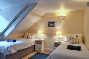 3 habitaciones, tabla de planchar con plancha y wifi gratis