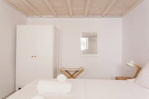 1 chambre, fer et planche à repasser, lit parapluie, Wi-Fi