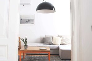 Unclassified image, 3 of 12, button