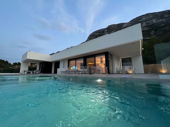 Pool - Modern vacation villa with spacious terrace and pool (Denia)