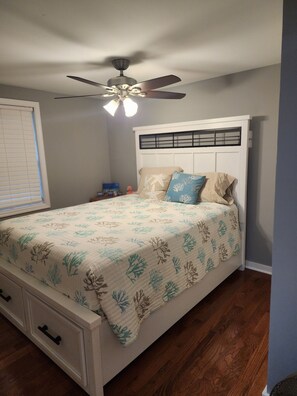3 bedrooms, WiFi, bed sheets