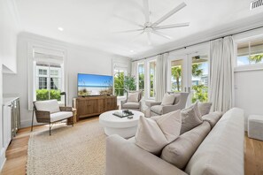 Smart TV - Sea Dream: New Stunning 4-Bedroom with Private Pool, Gulf and Lake Views (Panama City Beach)