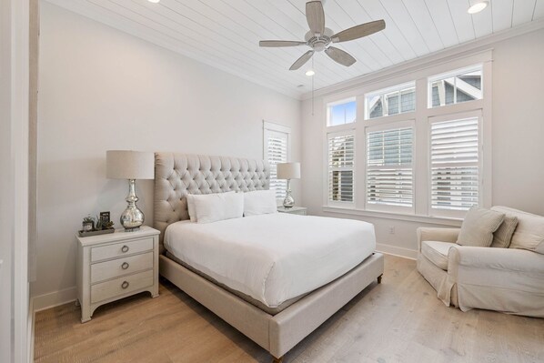 4 bedrooms, free WiFi, bed sheets