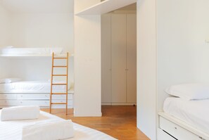 Appartement, 4 chambres, balcon