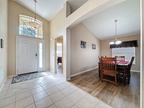 Villa, 4 chambres | Intérieur