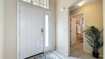 Villa, 4 Bedrooms | Interior