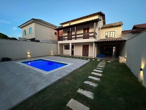 Basic Villa | Exterior - Cf07 Casa churrasqueira 5 min da praia (Cabo Frio)