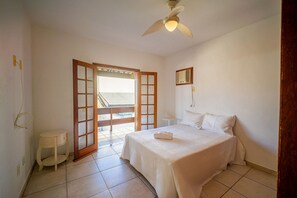 Basic Villa | Individually decorated, individually furnished, blackout drapes - Cf07 Casa churrasqueira 5 min da praia (Cabo Frio)
