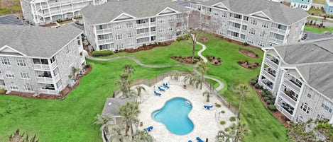 Condo, 2 quartos | Fachada