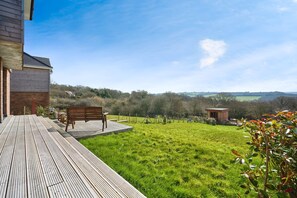 Terrace/patio - Castle View (Newport)