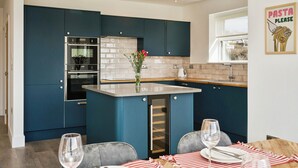 Private kitchen - Castle View (Newport)