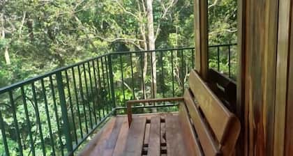 Monteverde Romantic Cottage