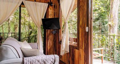 Monteverde Romantic Cottage