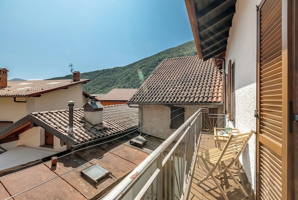Family House, Multiple Bedrooms (L' angolino di Cannobio) | Balcony - L' Angolino di Cannobio (Cannobio)