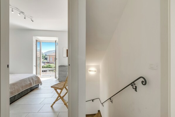 2 bedrooms, laptop workspace, free WiFi, bed sheets
