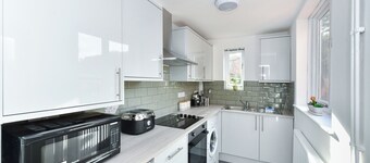 Newark Central Cottage