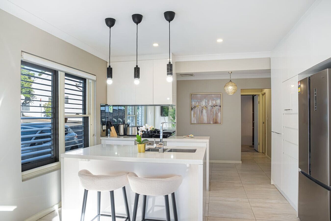 Køleskab, mikrobølgeovn, ovn, kogeplade