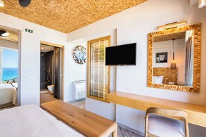Classic Villa, 1 Bedroom, Sea View | Individually decorated, individually furnished, blackout drapes