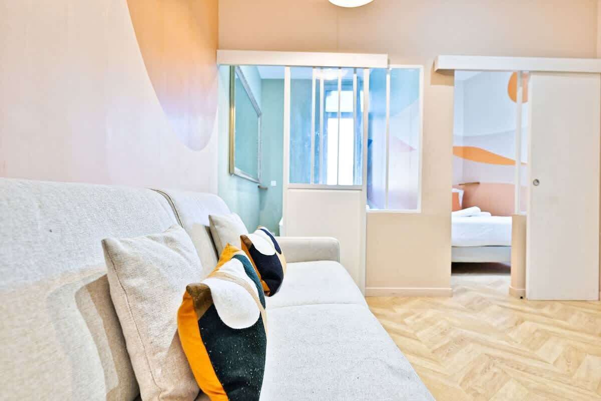 2 chambres, fer et planche à repasser, Wi-Fi, draps fournis