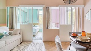 TV - Confort 2 chambres & clim – Paris 17 (Paris)
